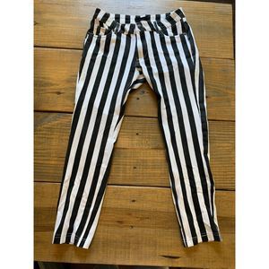 Iris Jeans Los Angeles Women's Size Large Black and White Stripe Stretchy